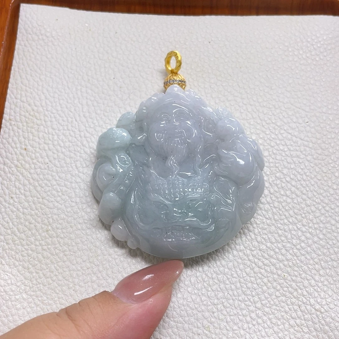 翡翠未镶嵌颈饰财神吊坠