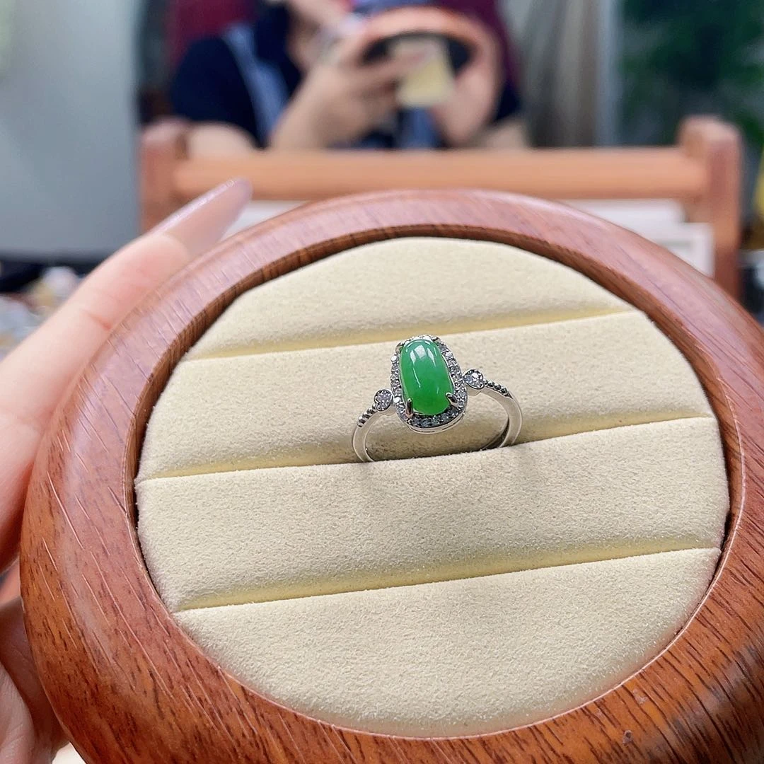 翡翠戒指未镶嵌天然翡翠Ａ货