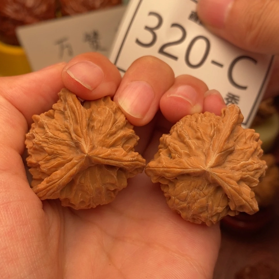 把件文玩核桃盘山奔36……