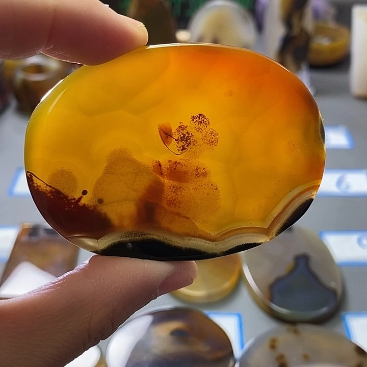 玛瑙/玉髓未镶嵌珠宝半成品79