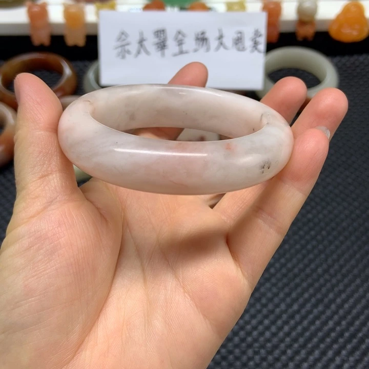 石英质玉未镶嵌手镯