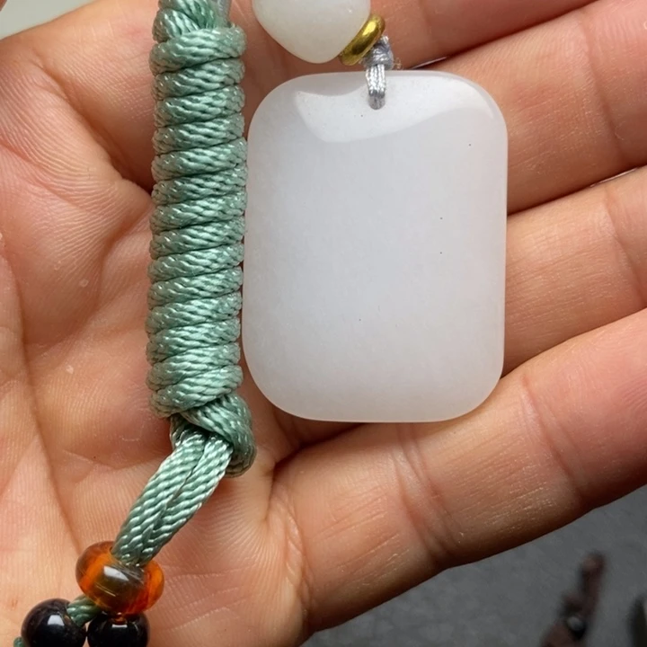 玛瑙/玉髓颈饰合金