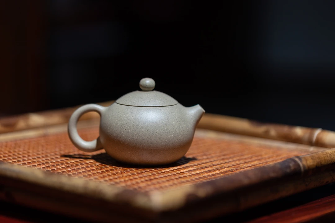 紫砂壶 邵泽平制 西施壶 容量100cc 段泥