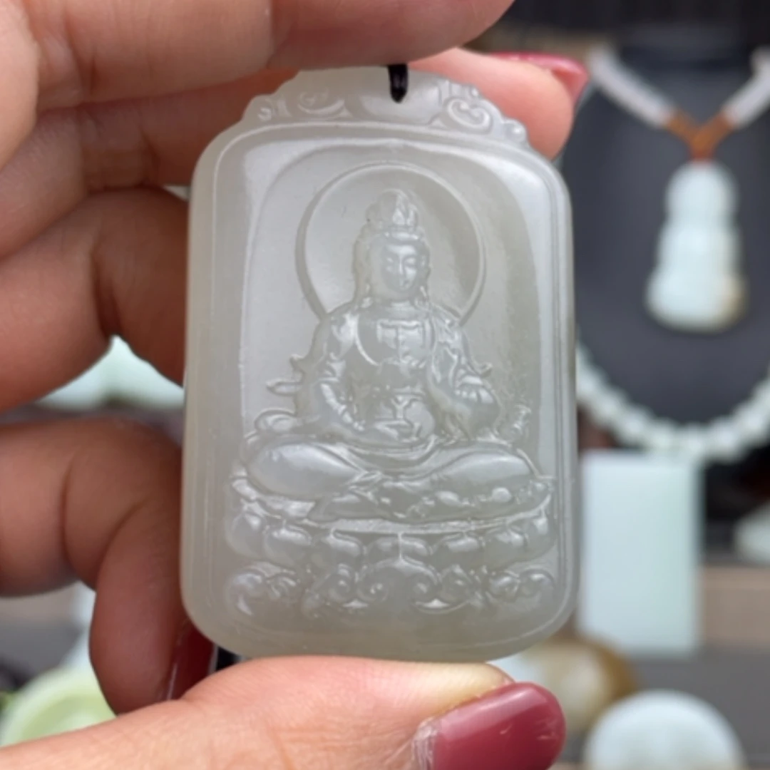 【闪购商品】颈饰未镶嵌和田玉