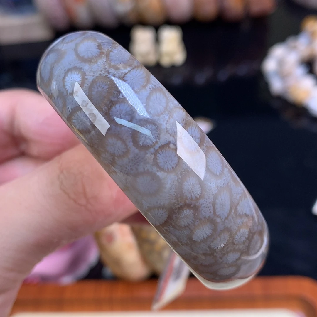 【闪购商品】颈饰未镶嵌硅化珊瑚（珊瑚玉）45号52圈黑蓝豹纹