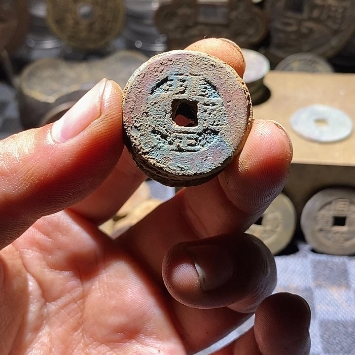 男***0铜现代工艺品仿制品