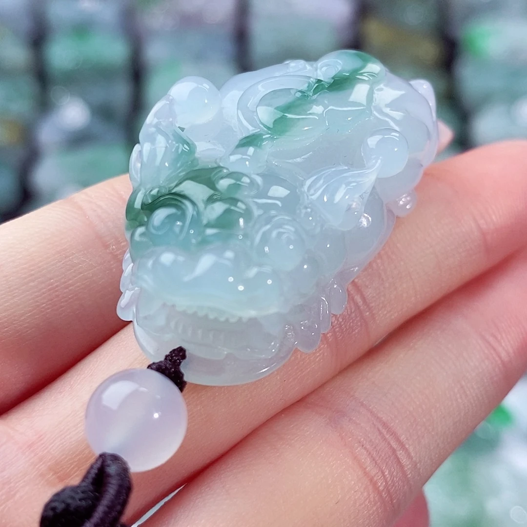 颈饰未镶嵌翡翠天然