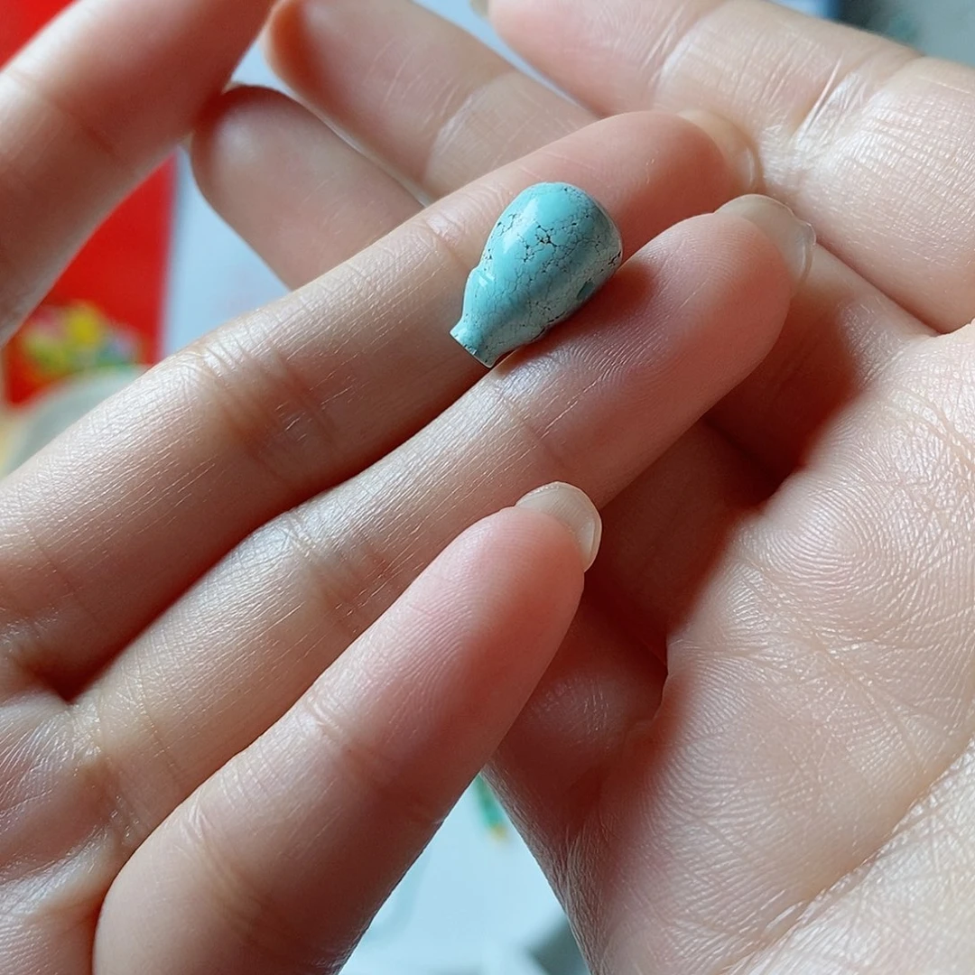 绿松石颈饰未镶嵌