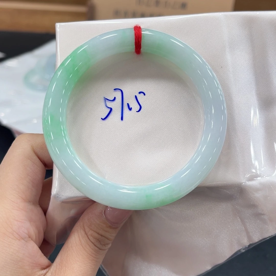 未镶嵌手镯翡翠翡翠