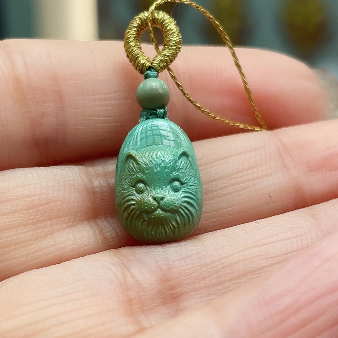 绿松石颈饰未镶嵌