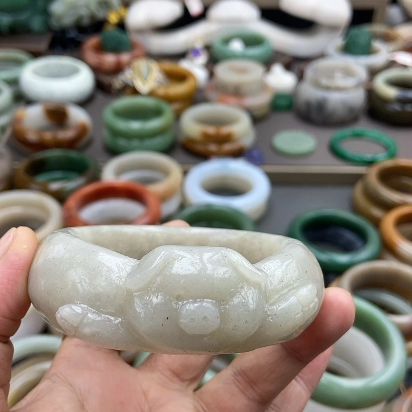 【闪购商品】石英质玉手镯56未镶嵌