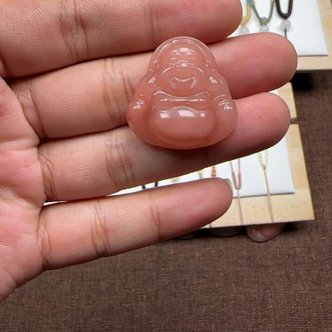 颈饰未镶嵌石英岩玉
