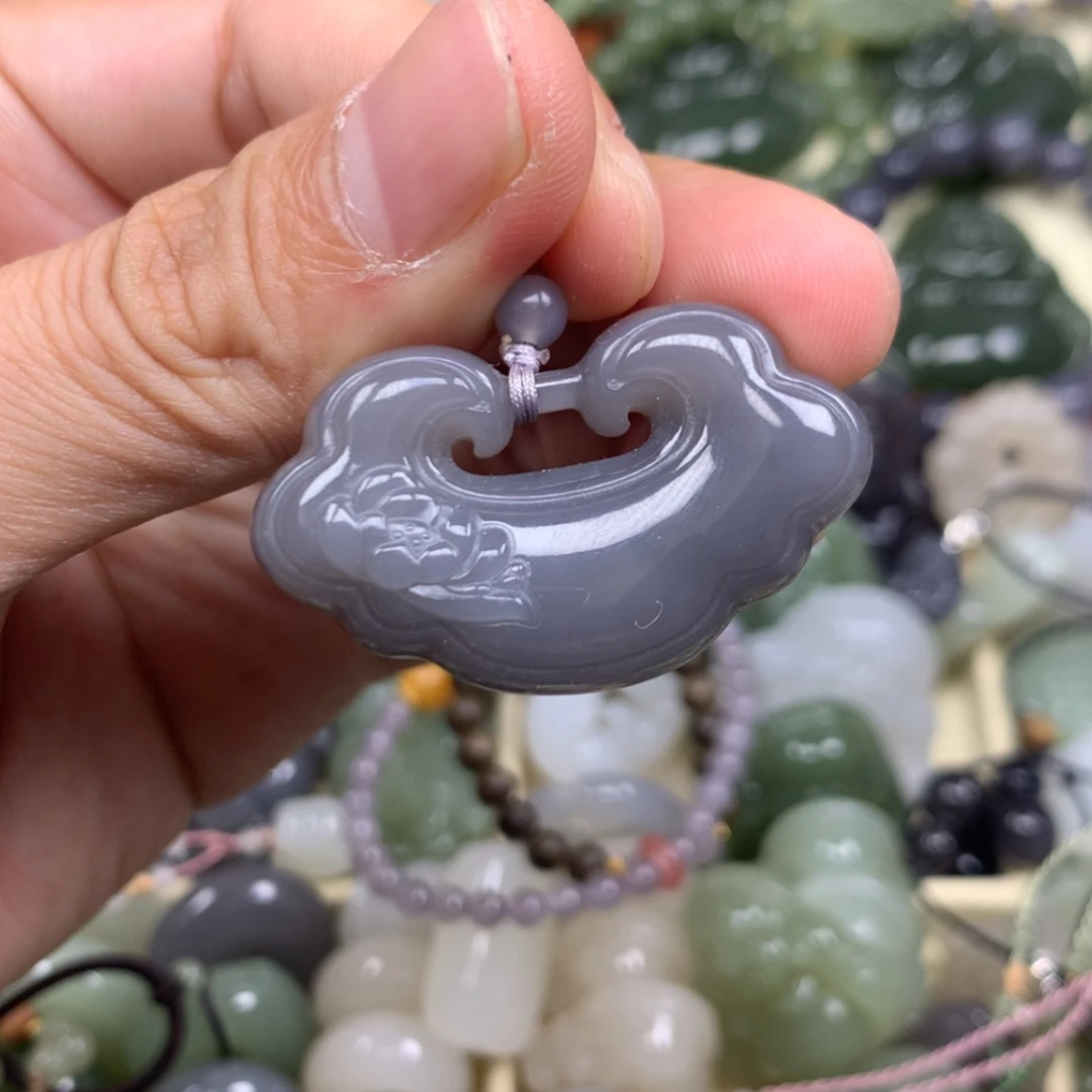 【闪购商品】颈饰未镶嵌和田玉