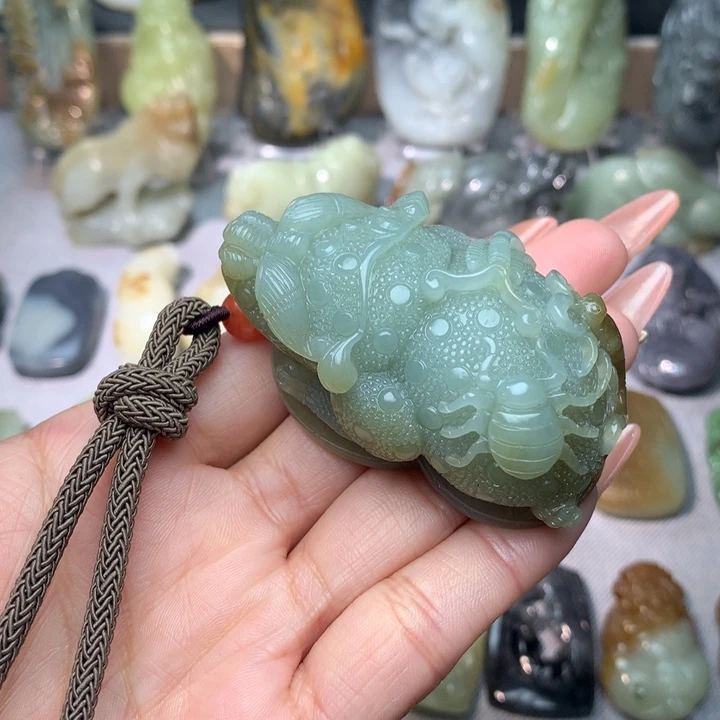 和田玉挂件未镶嵌