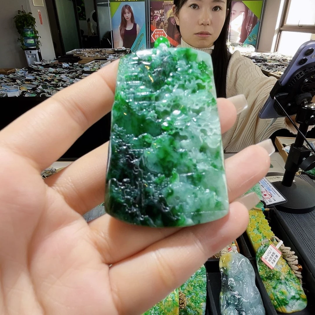 颈饰未镶嵌翡翠一