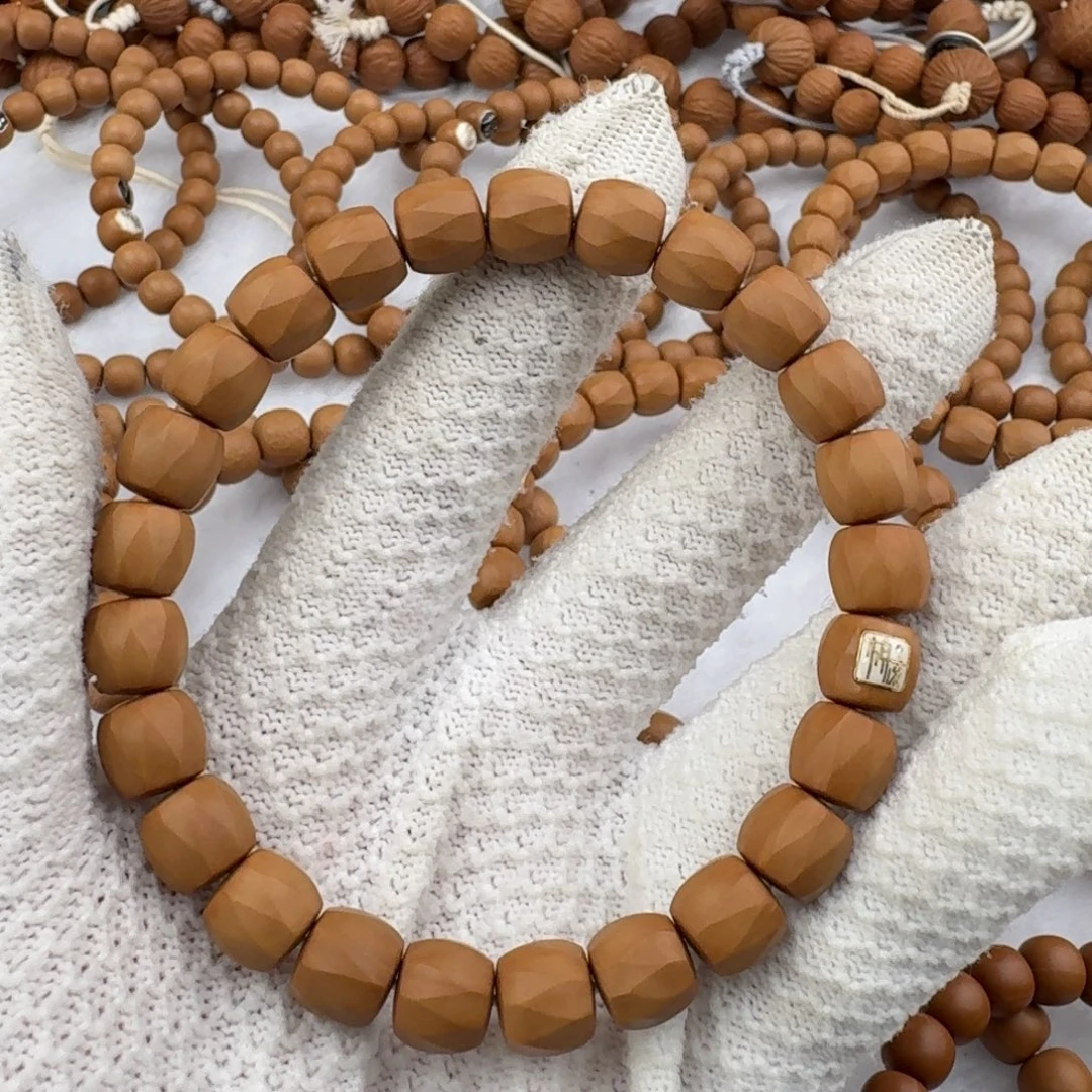 腱****猴头核桃手串道珠幻莲金标加黑底银标10.2