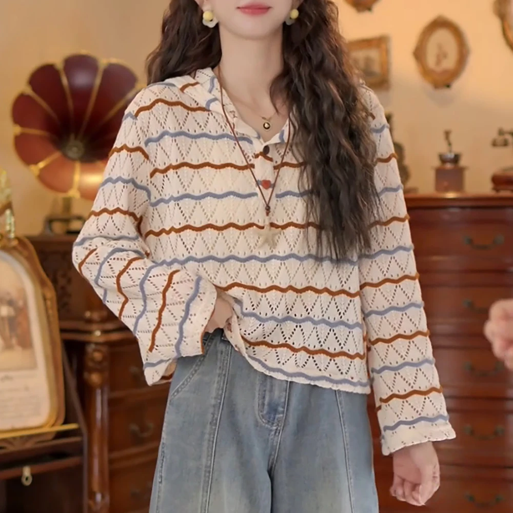 【波光映彩】镂空条纹连帽长袖针织衫女春秋新款时尚撞色打底衫上衣