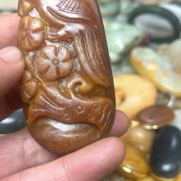 和田玉挂件未镶嵌平**月