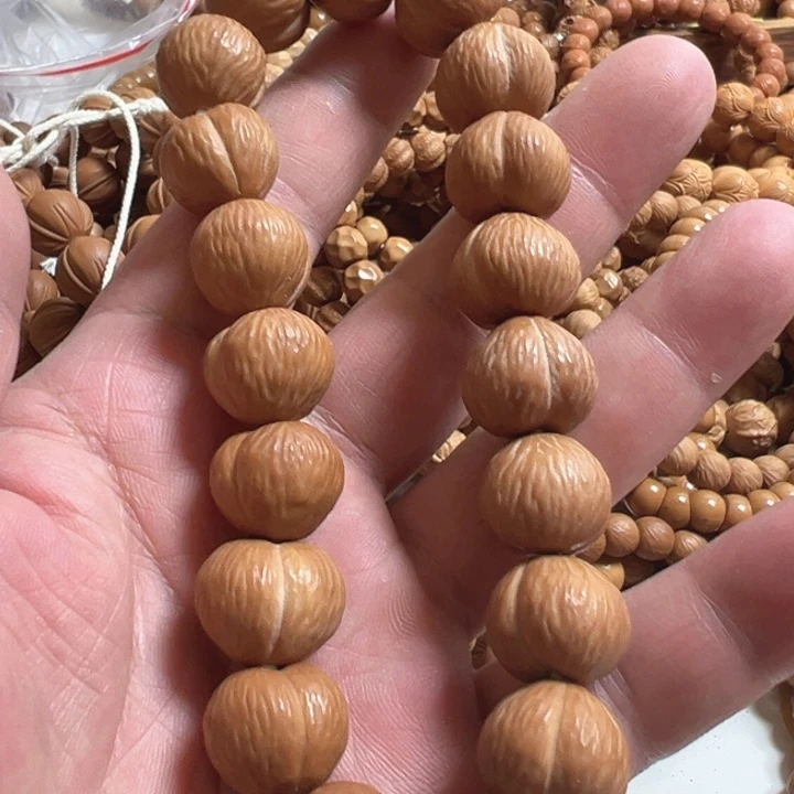 皮桃手持瑕疵自己找