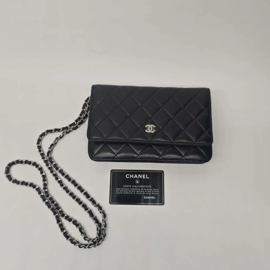 未使用 Chanel/香奈儿 黑银 发财woc 五金带膜 斜挎单肩包 31开