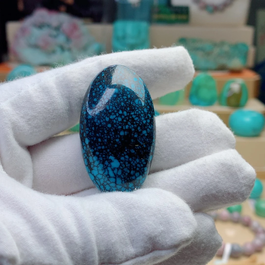 绿松石颈饰未镶嵌