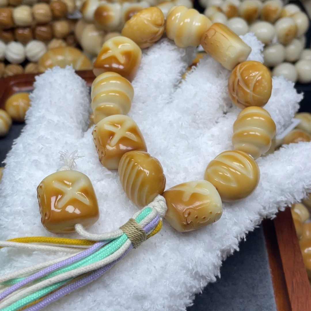 手串菩提根/象牙果12.27.2面包