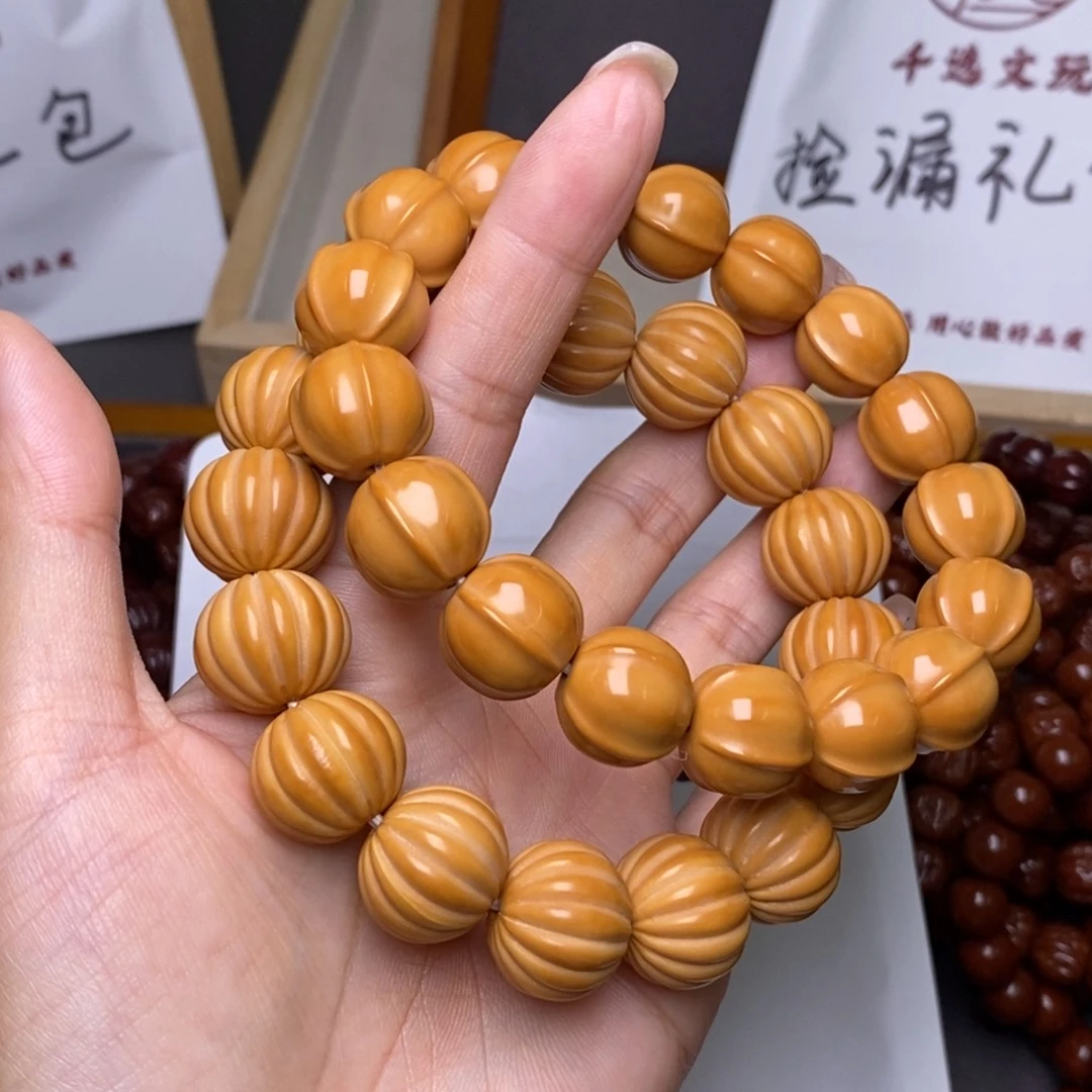 猴头核桃手串鲨鱼瓜珠