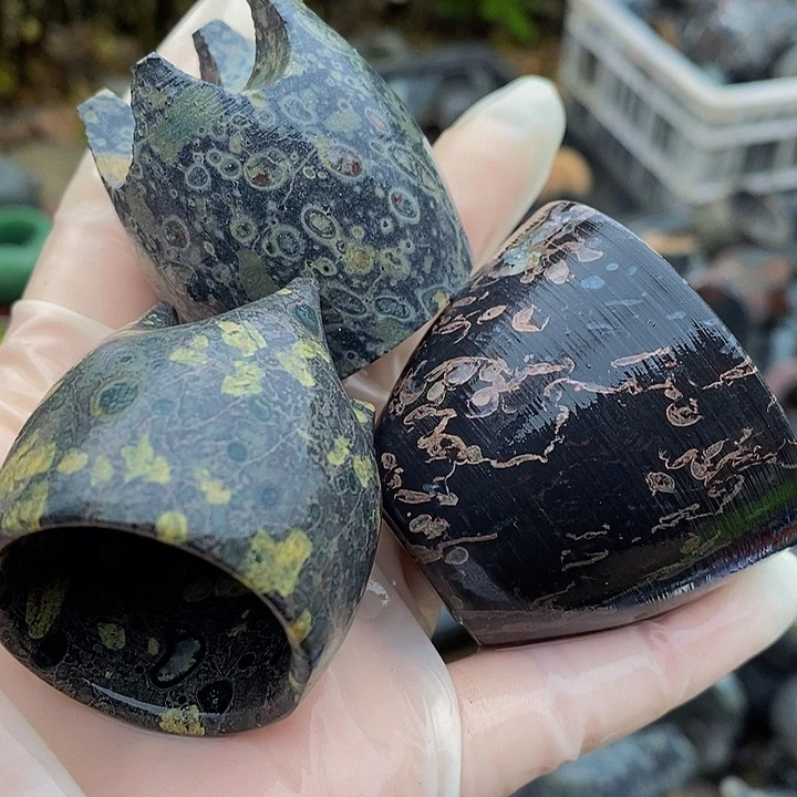 梅花玉精美福利多多不退换