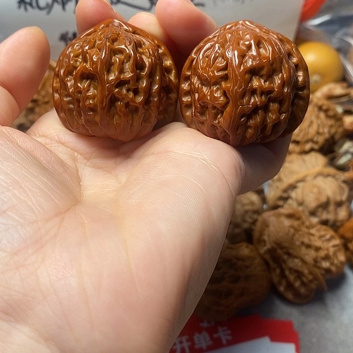 吊坠文玩核桃白狮