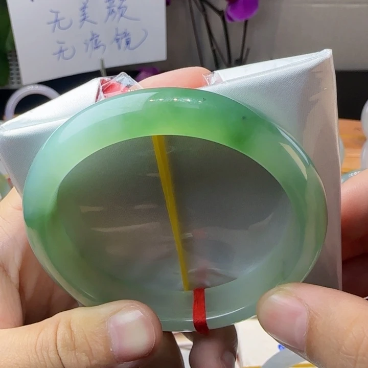 未镶嵌手镯翡翠美**天