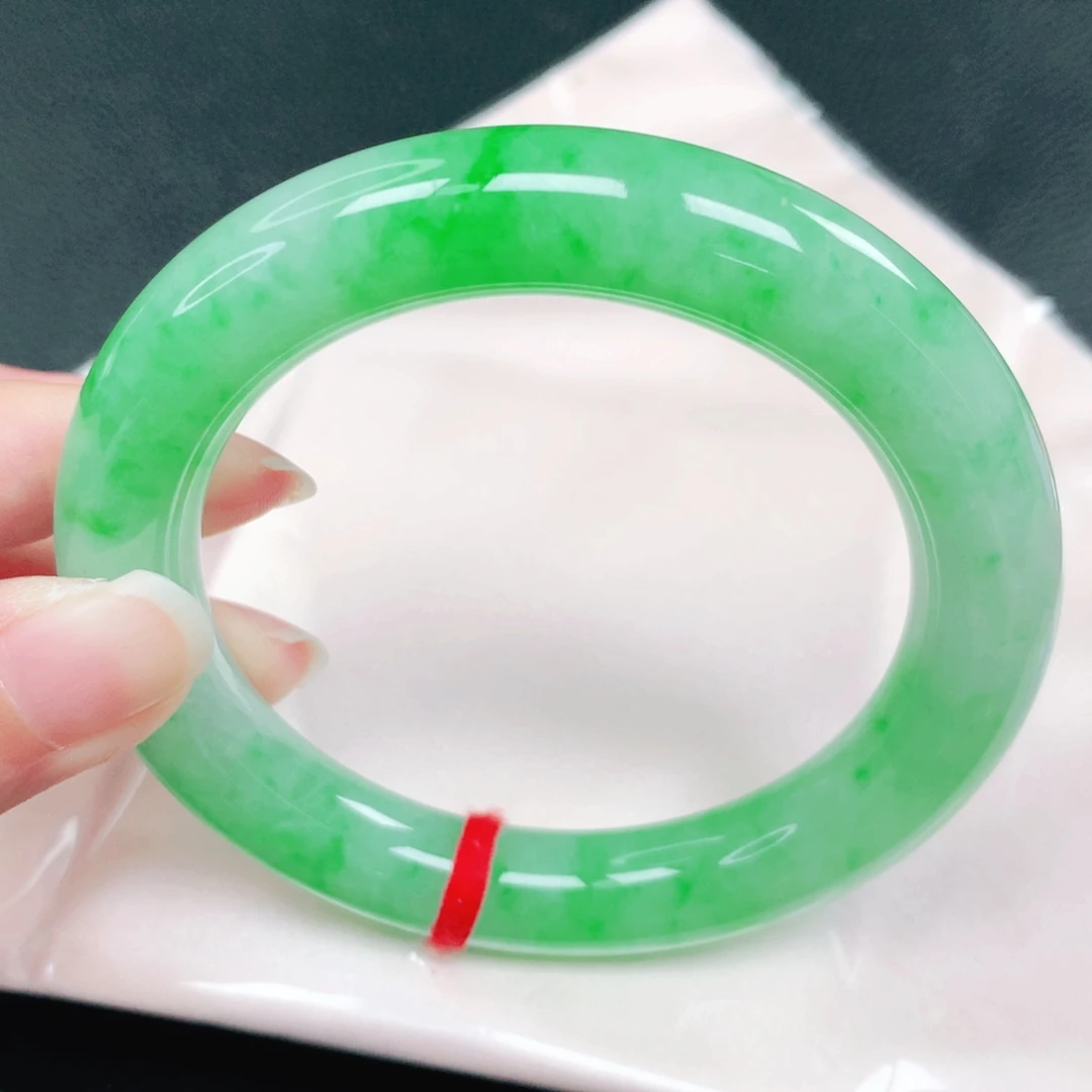 翡翠未镶嵌手镯58圈