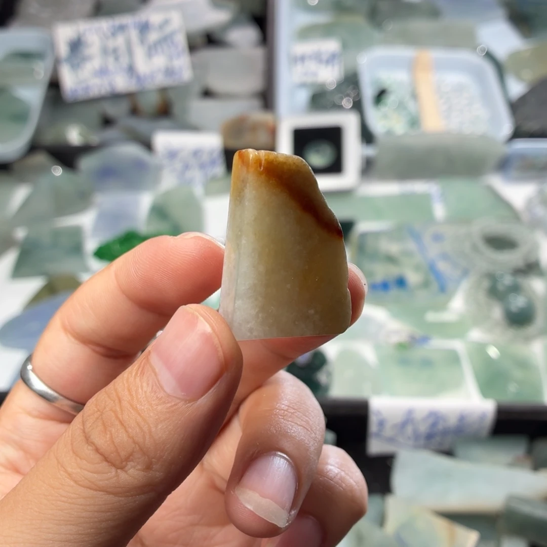 未镶嵌定制翡翠天然缅甸翡翠a货糯化黄翡片料