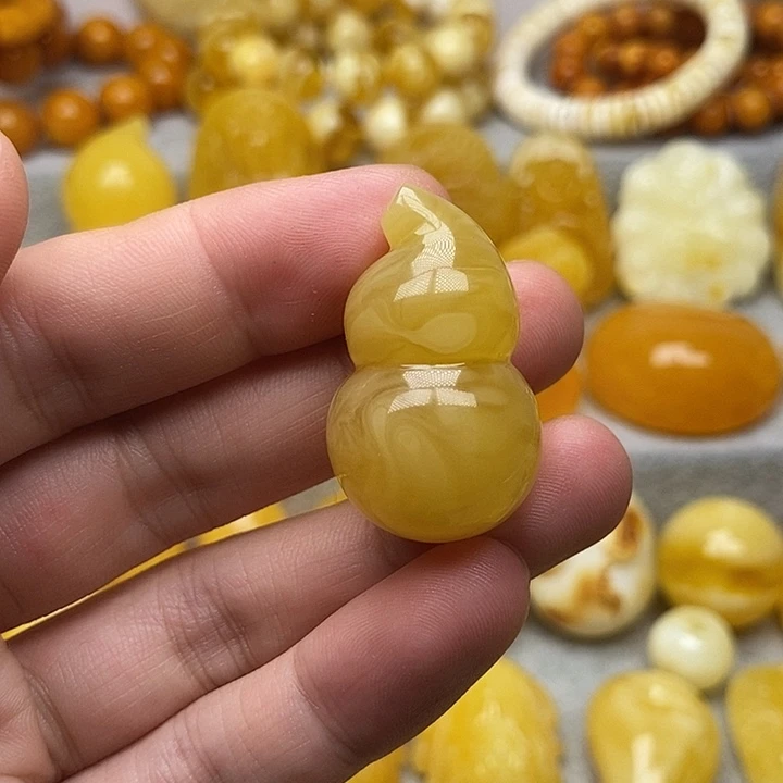 琥珀颈饰未镶嵌琥珀蜜蜡吊坠