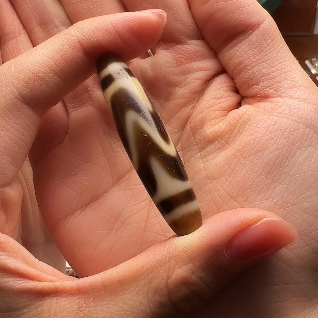 闪***点玛瑙/玉髓未镶嵌君合珠宝萌萌锁骨