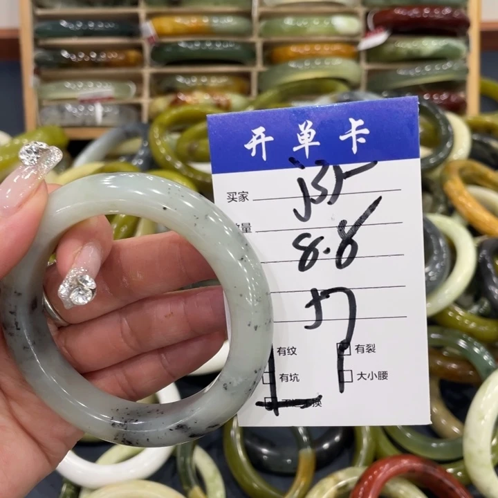 未镶嵌蛇纹石玉手镯