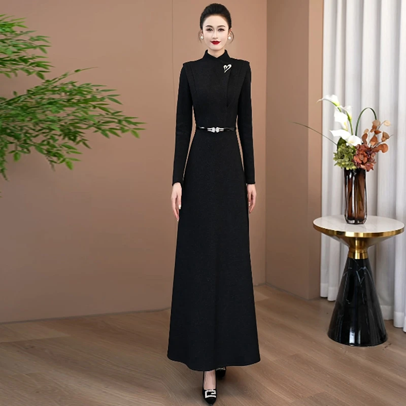 深灰色冬季加厚保暖连衣裙2025年气质显瘦时尚优雅女神范长裙125