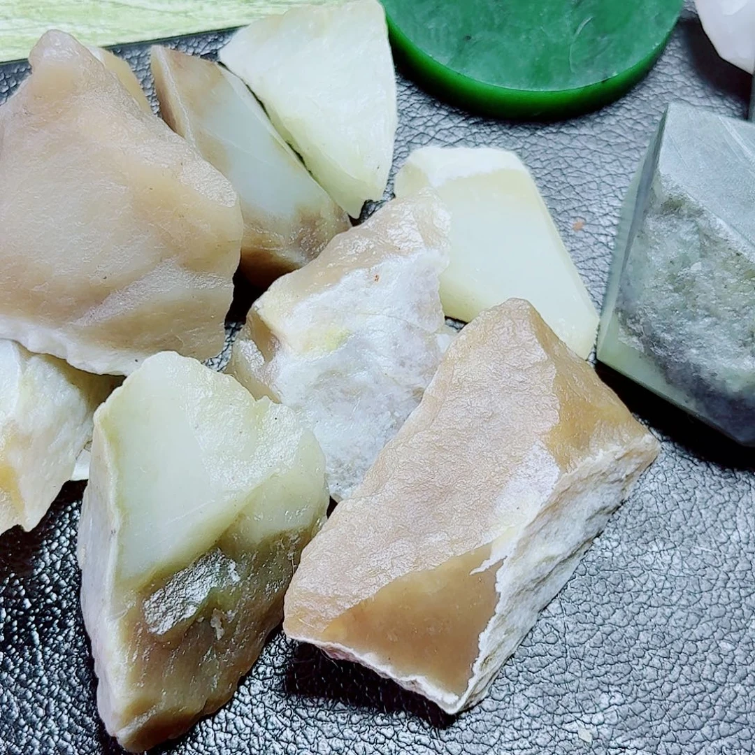 考***客未镶嵌和田玉（糖玉）挂件