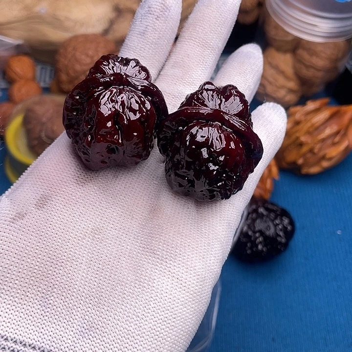 文玩核桃吊坠蛤蟆酒红y