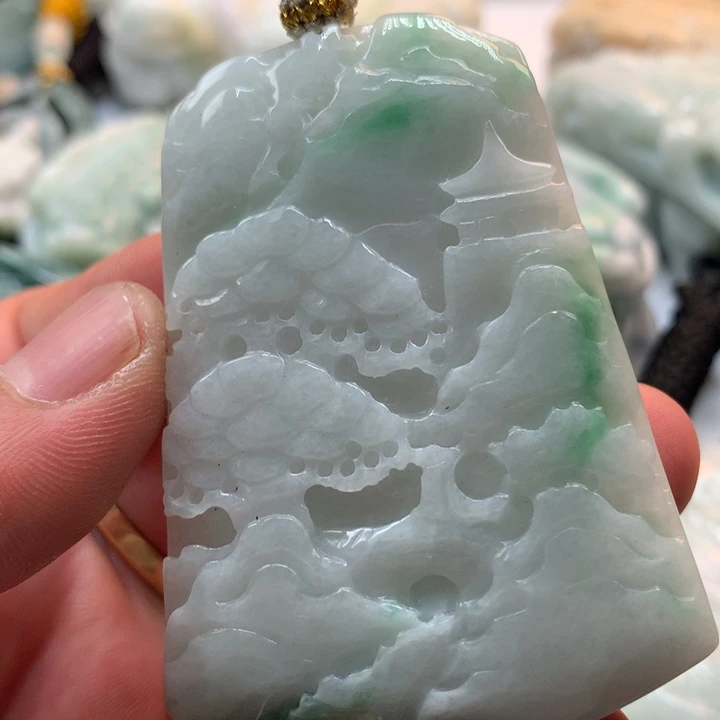 翡翠未镶嵌颈饰保真天然a货翡翠