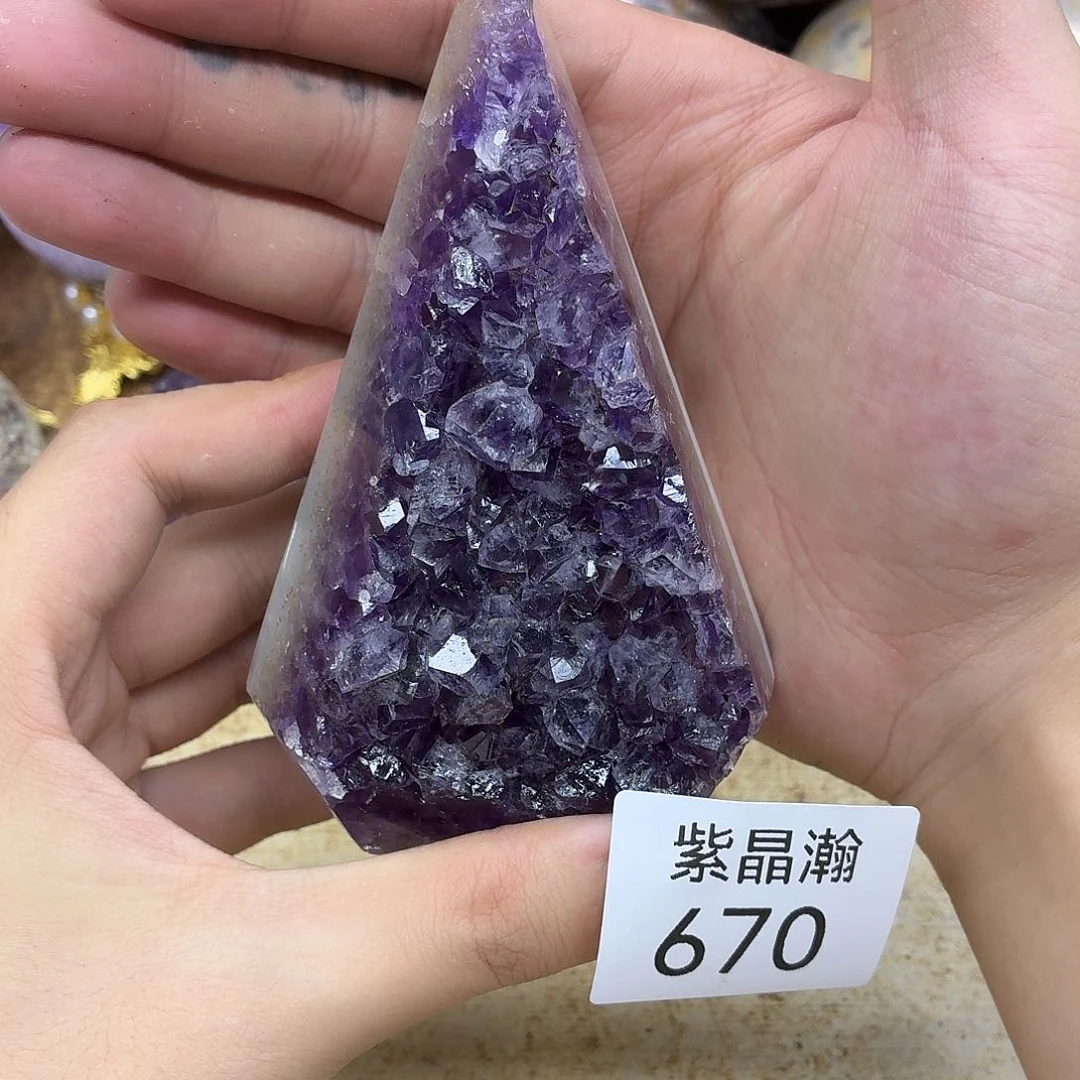未镶嵌水晶大型摆件（非配饰）