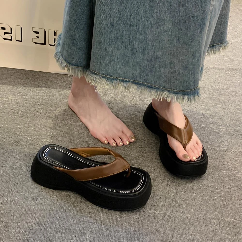 时尚休闲凉拖沙滩拖鞋女款夏外穿同款厚底夹脚增高人字拖2025新款