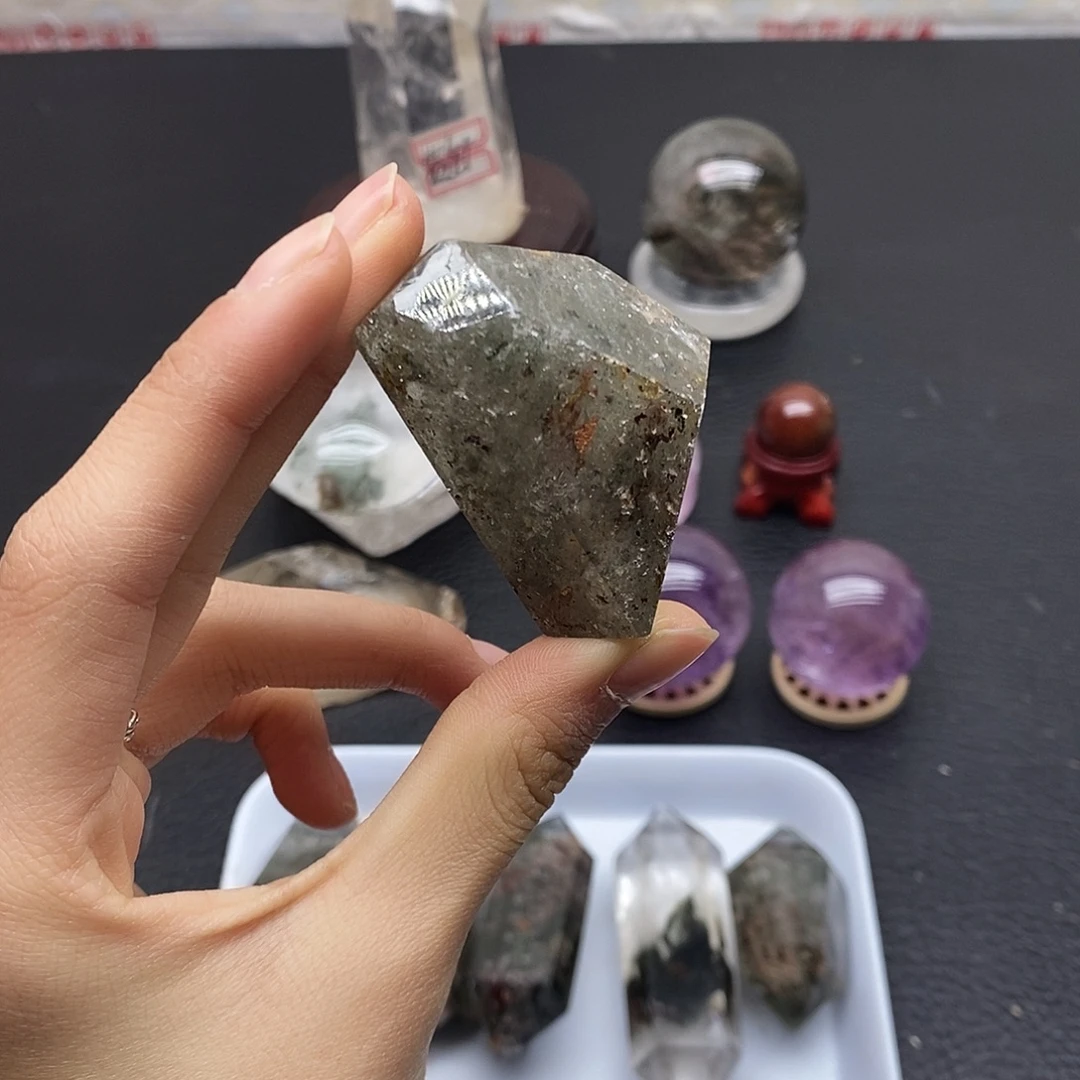 珠宝半成品水晶未镶嵌50水晶石