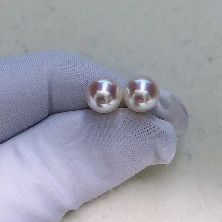 18K金镶嵌耳钉7.5-8海水珍珠