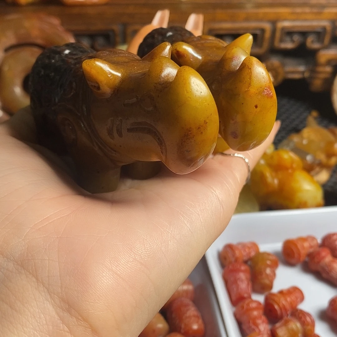 岫岩老玉（透闪石质玉）未镶嵌挂件