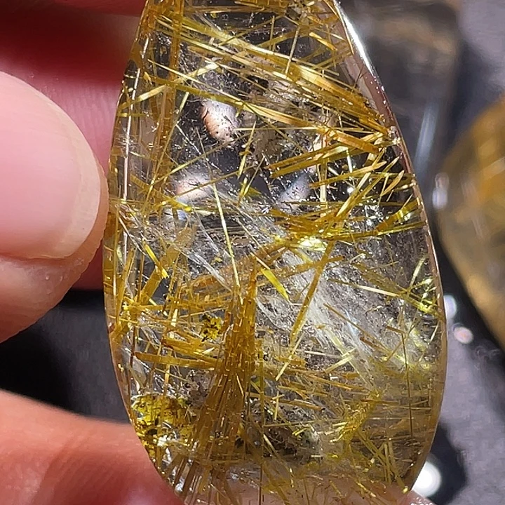 天***使发晶未镶嵌颈饰钛