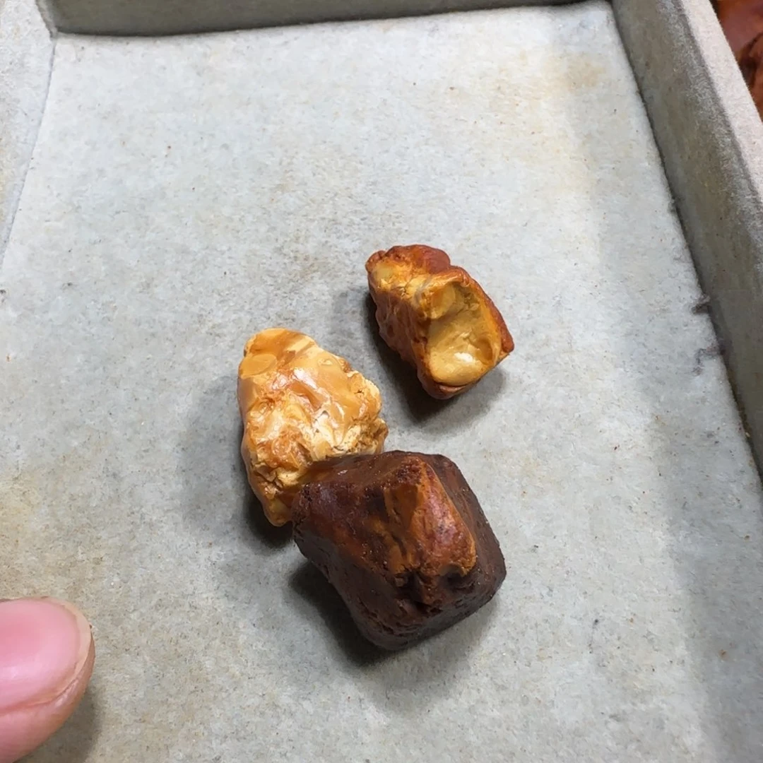 未镶嵌定制琥珀专属定制