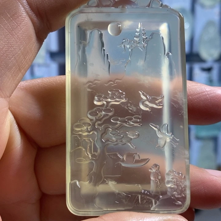 岫玉未镶嵌颈饰吊坠