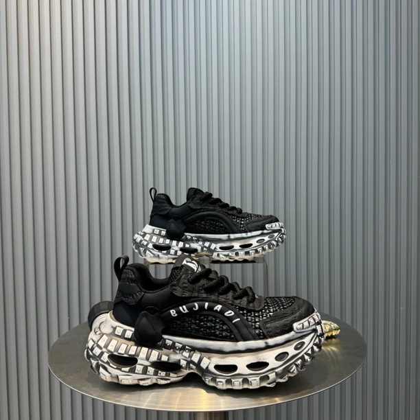 男士时尚休闲鞋厚底透气百搭鞋子胶粘夏季增高时尚