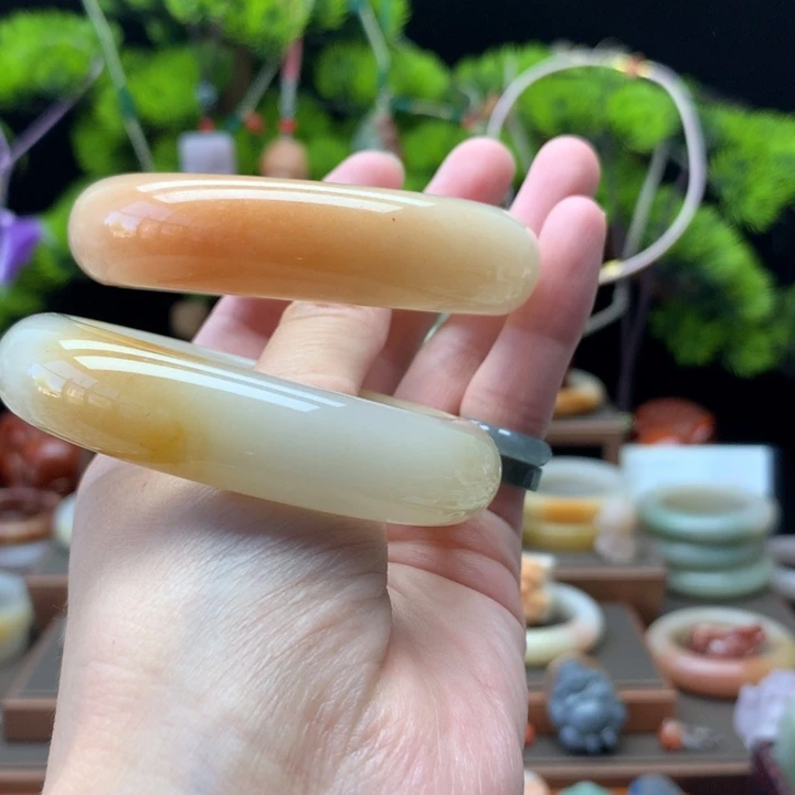 用***6石英岩玉手镯合金