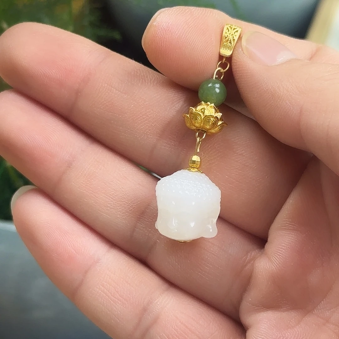 和田玉未镶嵌颈饰白玉小佛头